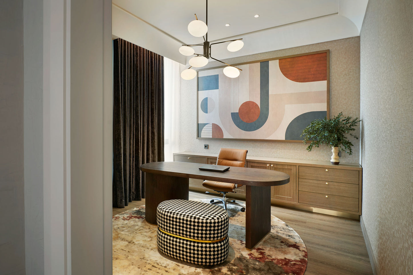 The Gramercy Alca Show Unit
