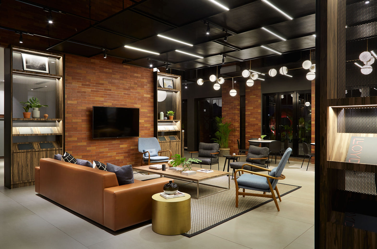 Lloyd Alam Sutera